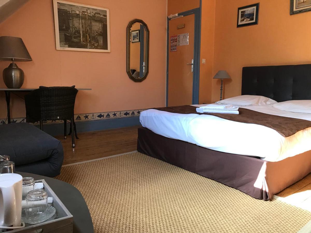 Hotel De Paris 2*
